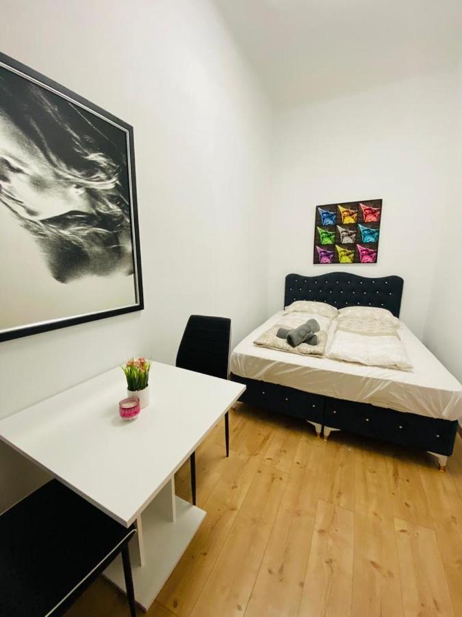 Quad-Room Near Prater Stern Vienna Luaran gambar