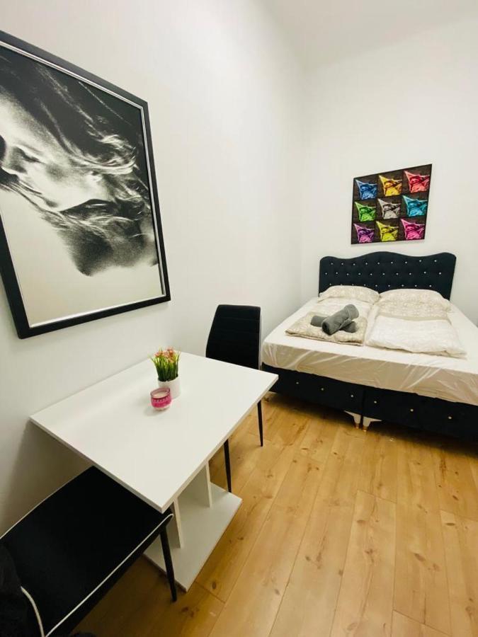 Quad-Room Near Prater Stern Vienna Luaran gambar